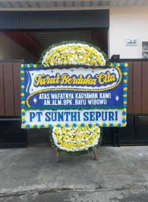 Papan Bunga Duka di Lembar
